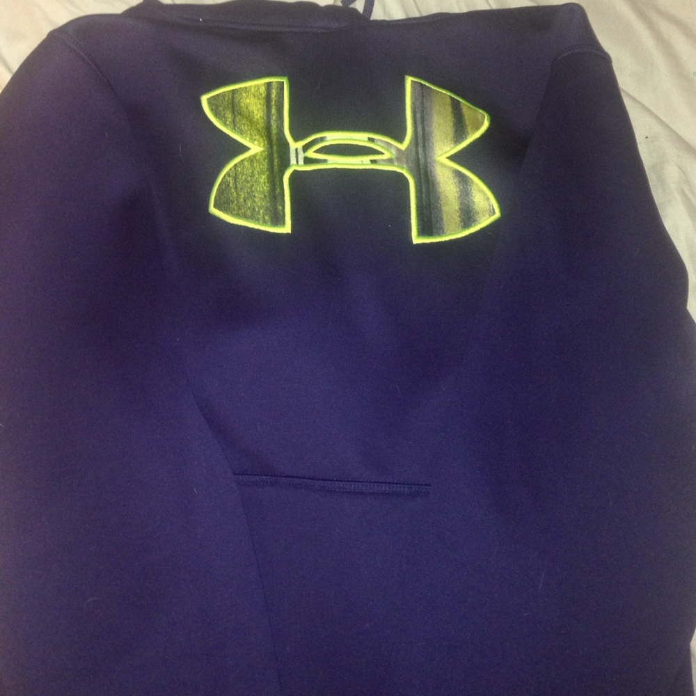 under amour hoodie! unisex!