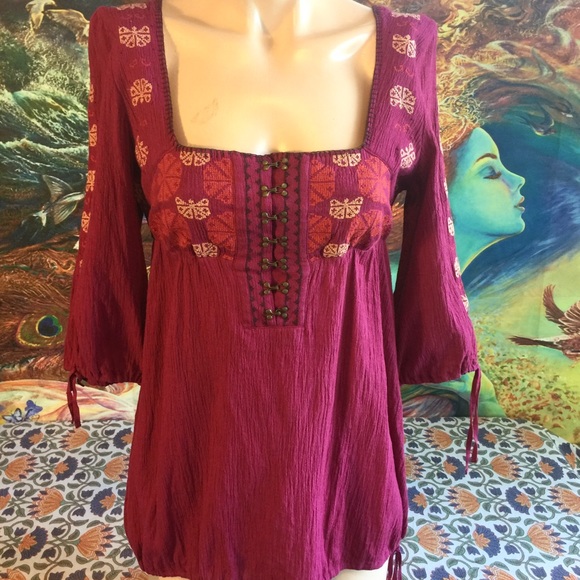 Tops - FREE PEOPLE Embroidered Peasant Blouse
