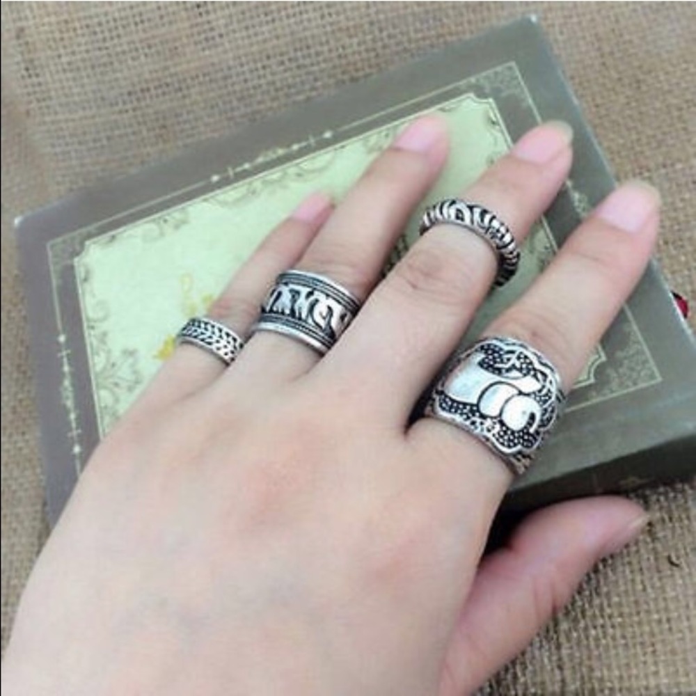 ๐ Retro Elephant Ring Set - Picture 3 of 4
