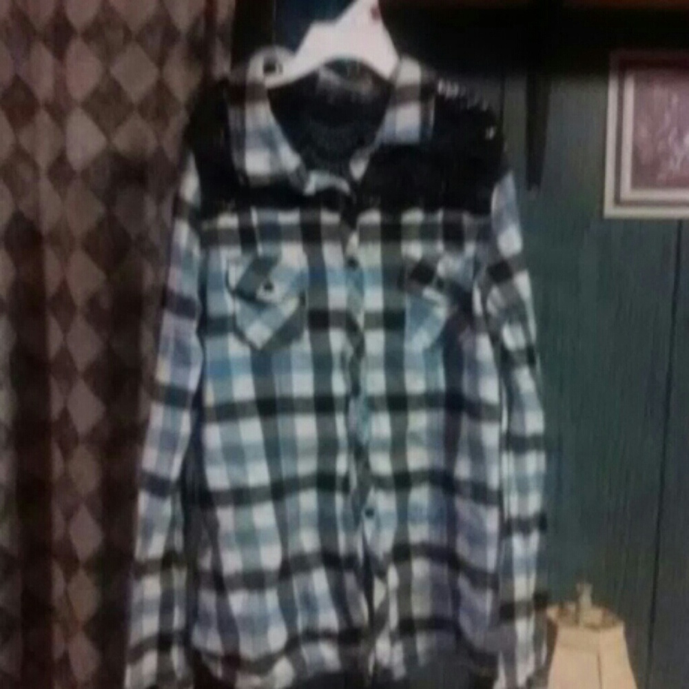Long sleeve shirt