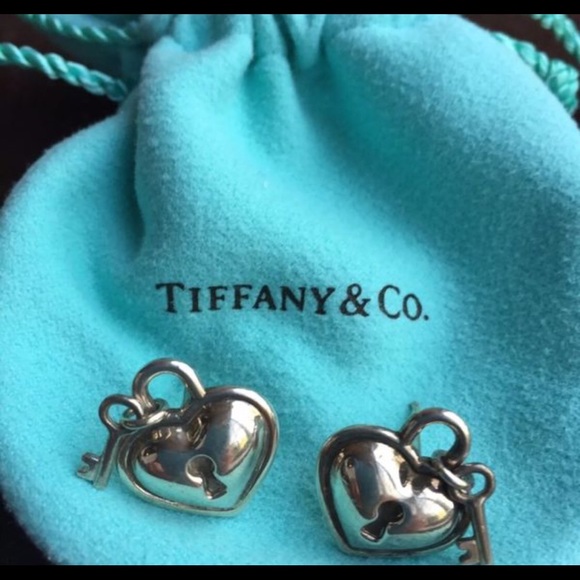 Tiffany & Co. Jewelry - 💥SALE💥TIFFANY&CO VINTAGE HEART PADLOCK EARINGS