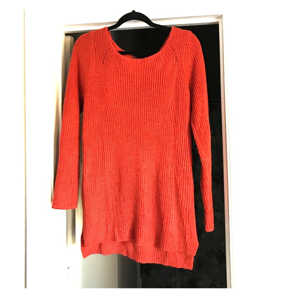 Orange, oversized baggy sweater