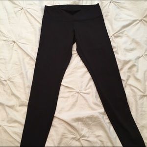 Black Lululemon Wunder Under-long