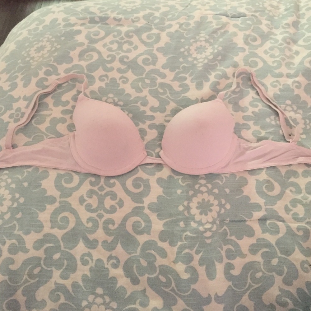 Bras - Picture 2 of 3