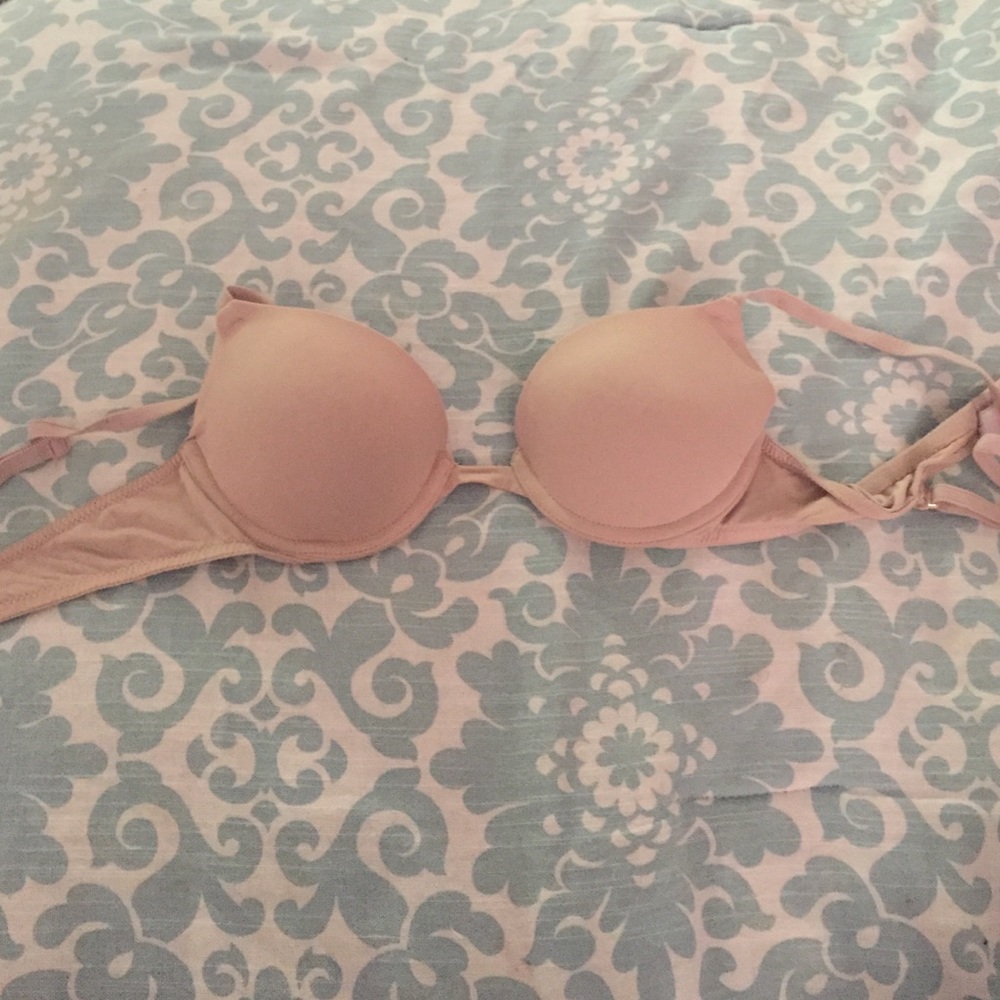 Bras - Picture 3 of 3