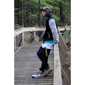 Meet your Posher, Henry