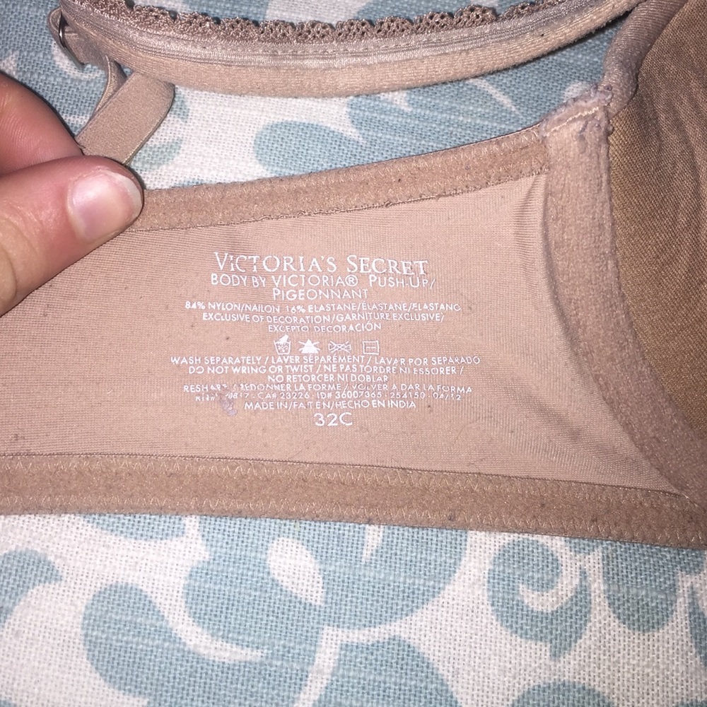 Bra - Picture 3 of 3