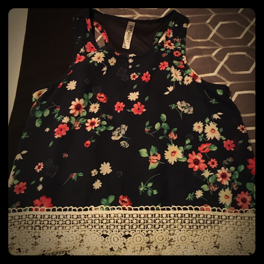 🌺Cute Floral Top🌺