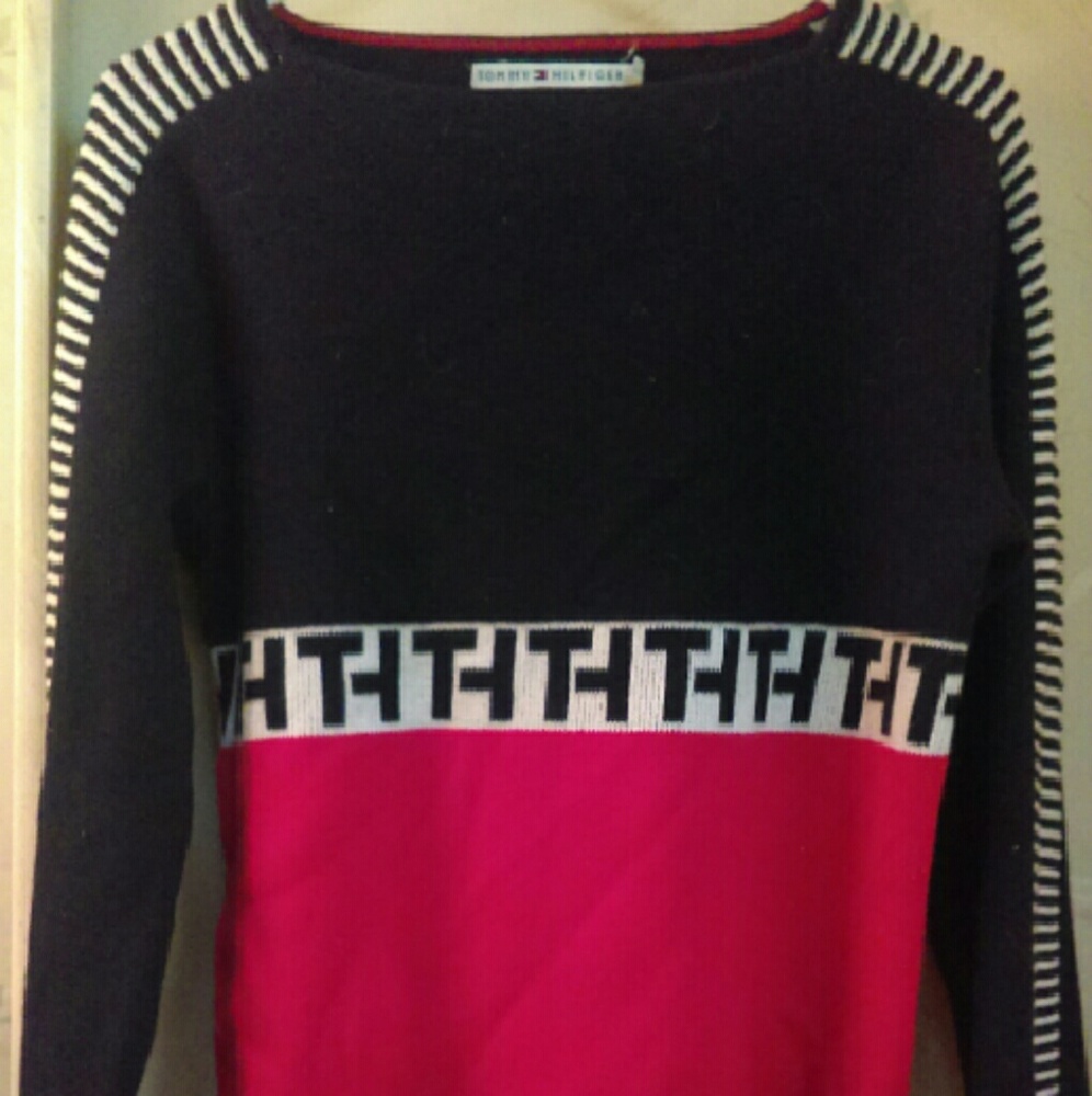 Vintage 90's Tommy Hilfiger Long Sleeve Sweater