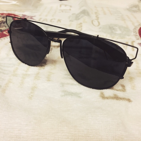 Accessories - 🌞All Black Everything sunnies🌞