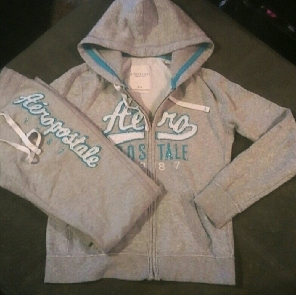 Aeropostale sweat outfit