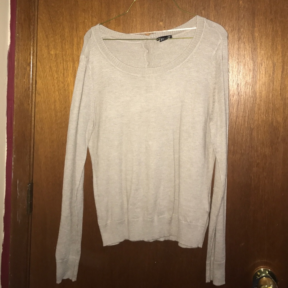 Basic brownish sweater