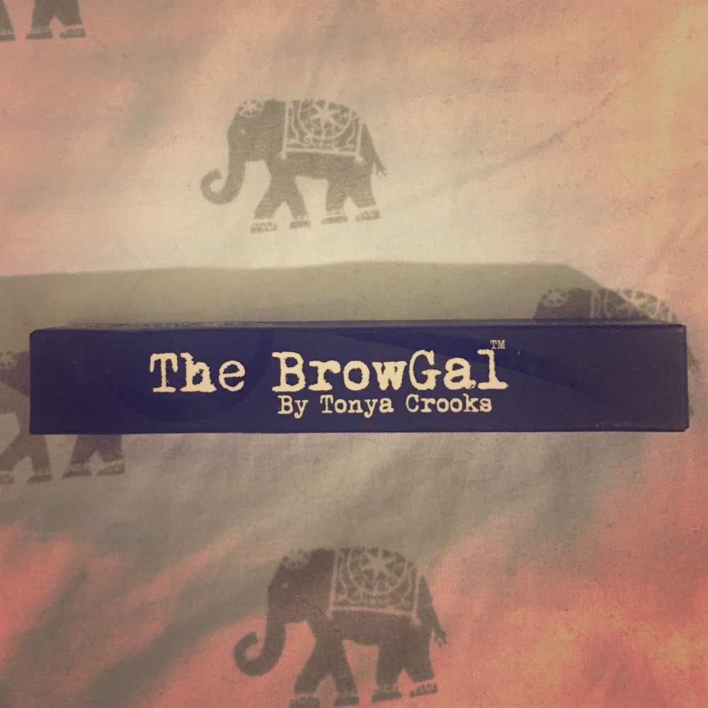 The BrowGal water resistant Eyebrow gel in clear