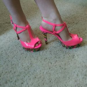 Gianni Bini tribal heels