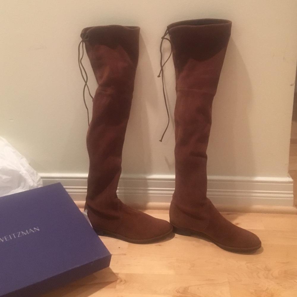 Brand New 7.5 Stuart Weitzman Lowland boots