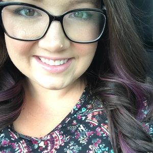 Meet your Posher, Lauren