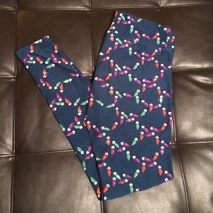 LuLaRoe TC holiday print!