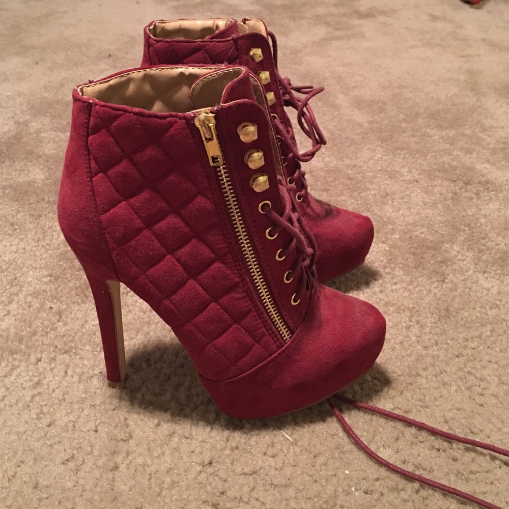 Super cute sexy red high heels!