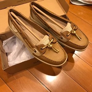 brand new sperry boat shoes