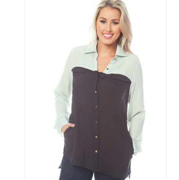 🔴BLACK AND MINT BUTTON UP BLOUSE🔴 - Picture 1 of 2