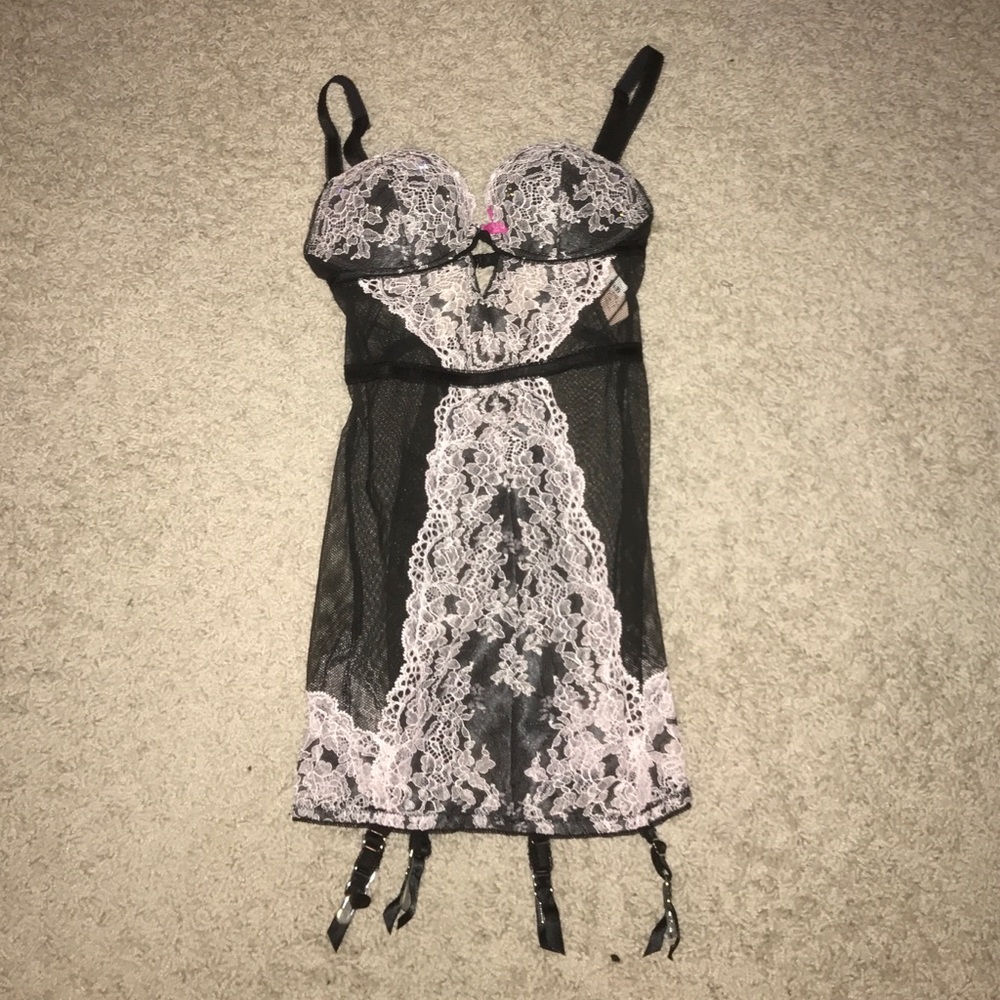 New Victoria's Secret Lingerie with Garters