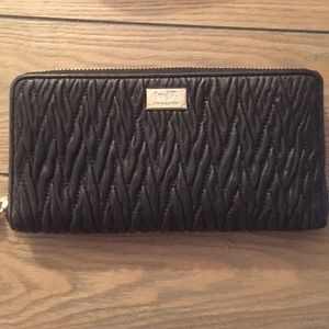 BRAND NEW! NEVER USED BLACK COACH WALLET