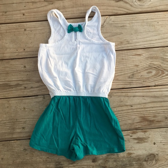 ‼️SOLD‼️Cute romper - Picture 2 of 3