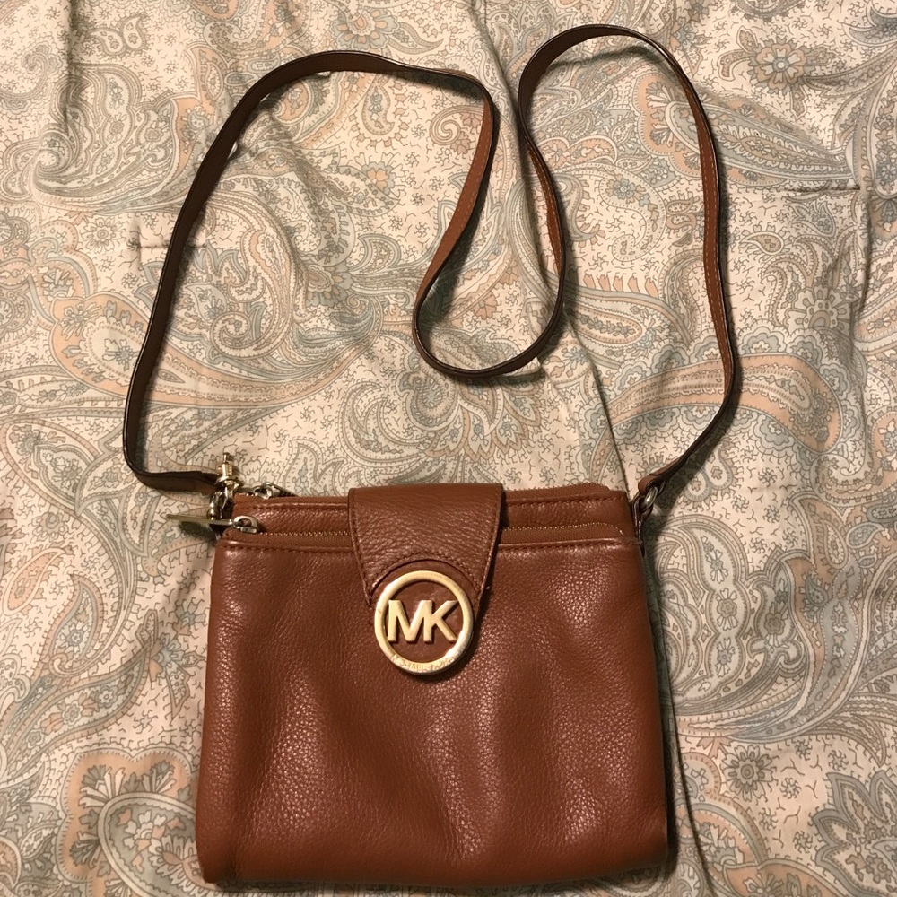 Cross body purse