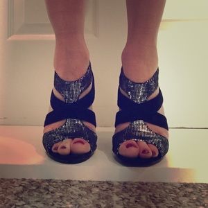 Guess Shimmery Heels