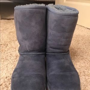 Blue ugg short boots