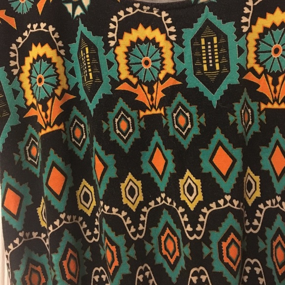 Colorful pattern t-shirt/blouse - Picture 2 of 4