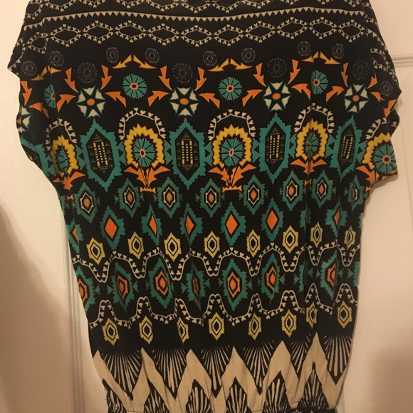 Colorful pattern t-shirt/blouse - Picture 4 of 4