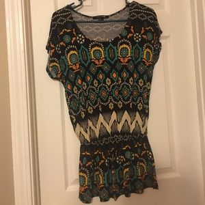 Colorful pattern t-shirt/blouse