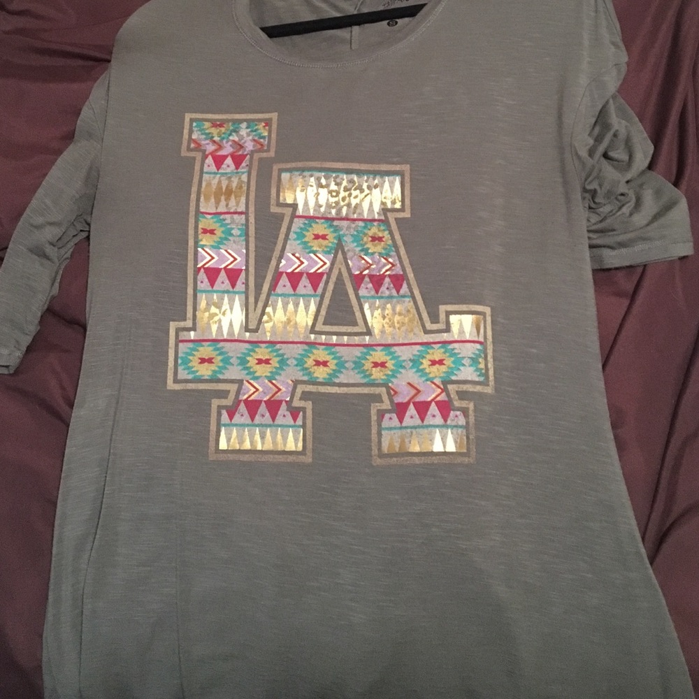 Tee
