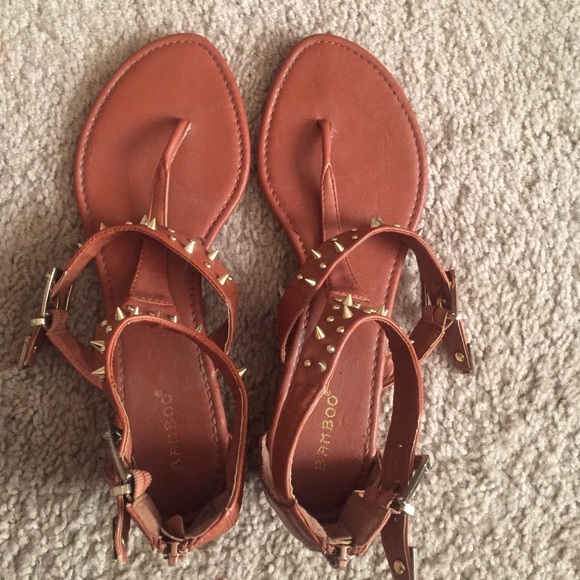 Sandals - Picture 3 of 4