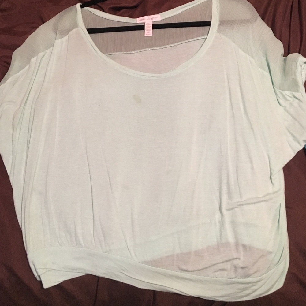 Tee