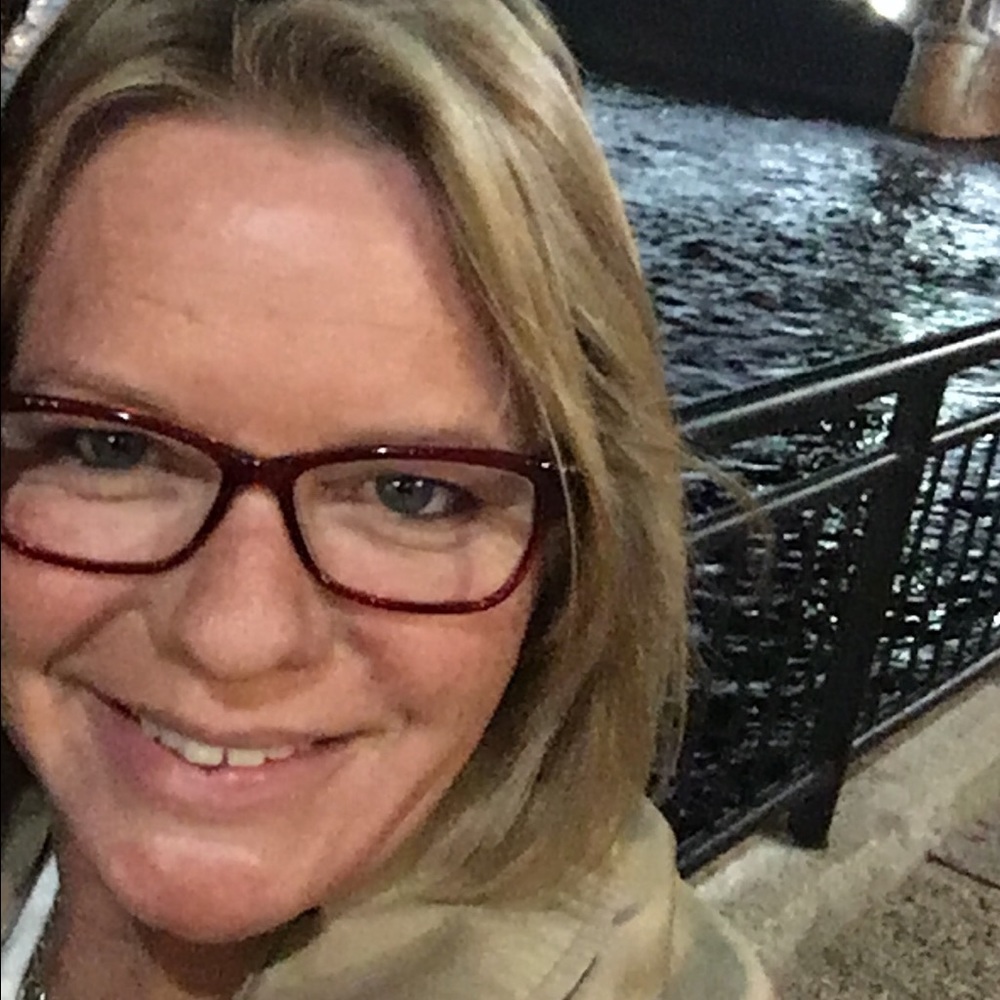 Meet your Posher, Cristy