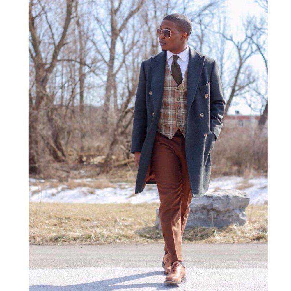 Meet your Posher, Akil