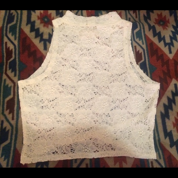 Pearl street lace mock neck white crop top - Picture 2 of 3