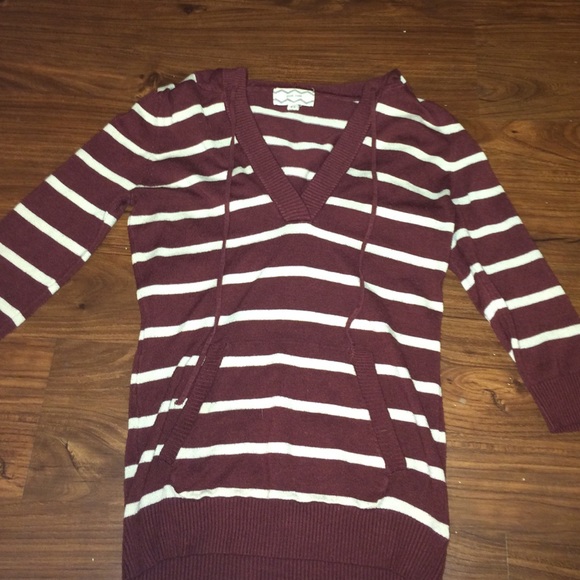 stripped half sleeve hoodie - Picture 1 of 3