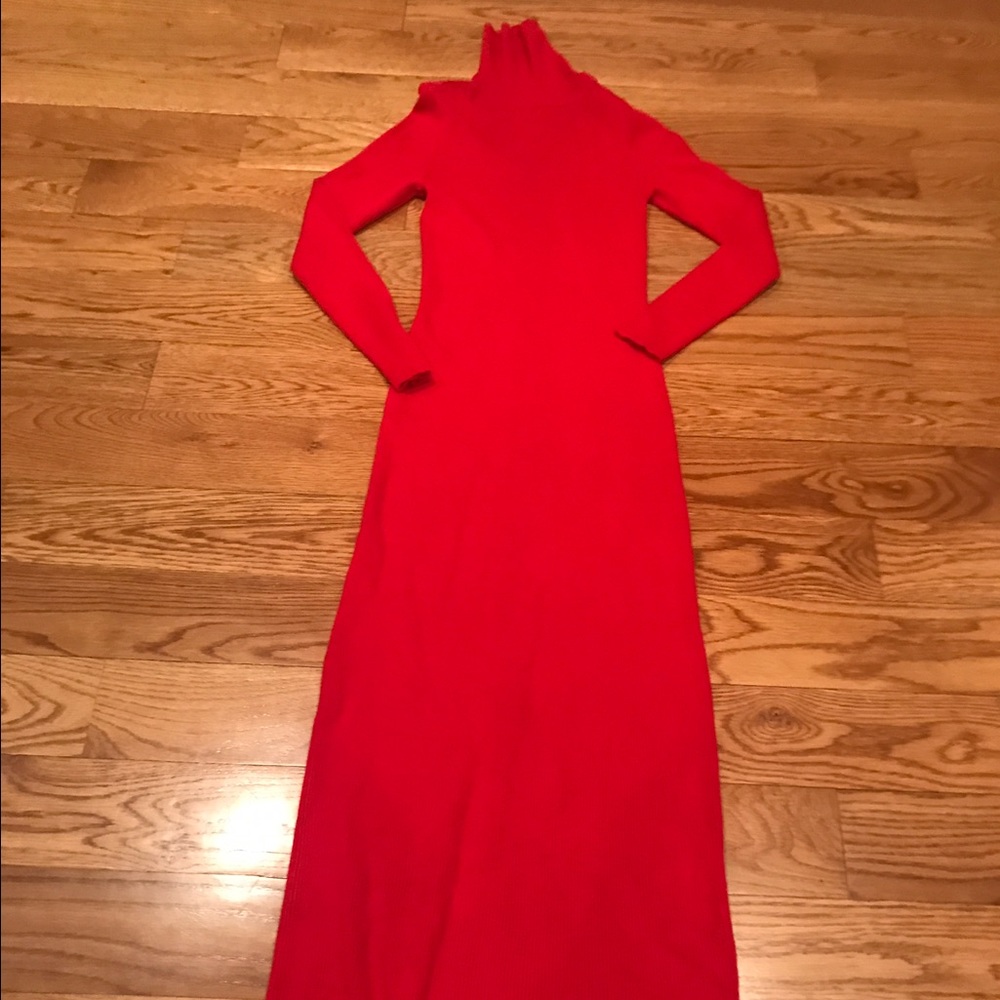 Gorgeous knit red dress