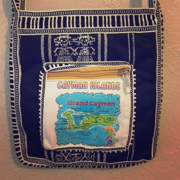 Cayman Island purse - Picture 1 of 3