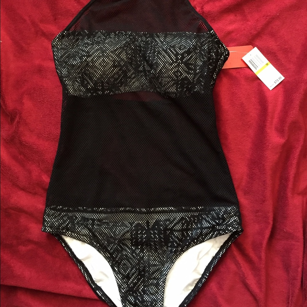 Swimming suit