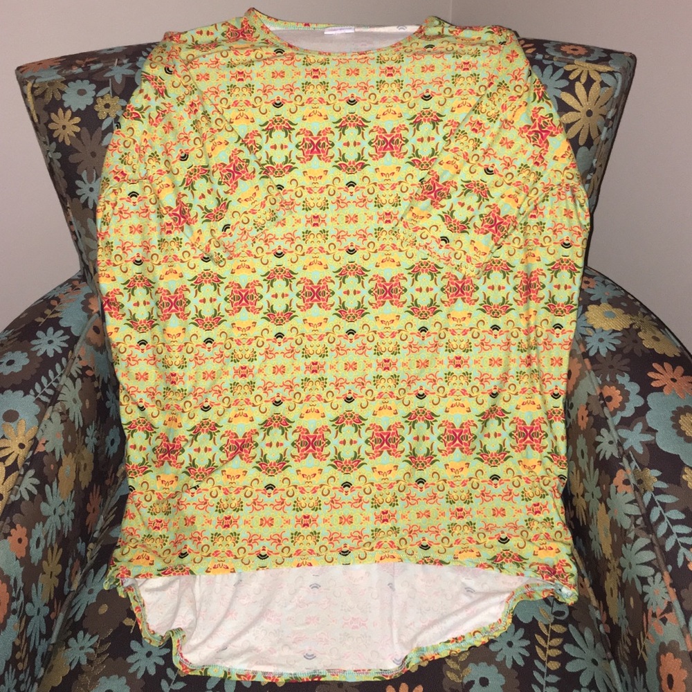 Lularoe Small Irma! 🌼
