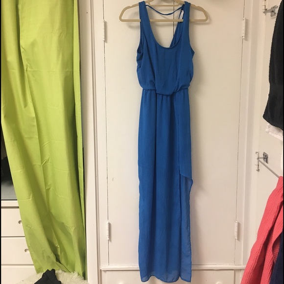 Beautiful light blue high-low sheer dress! - Picture 2 of 3