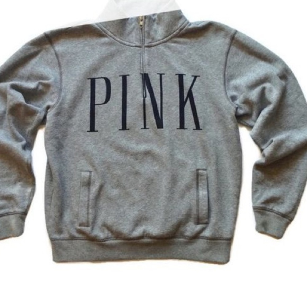 ❣️ MAKE ME AN OFFER ❣️ vs pullover in BLACK.