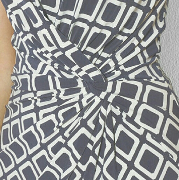Ralph Lauren geometric jersey dress NWOT - Picture 3 of 4