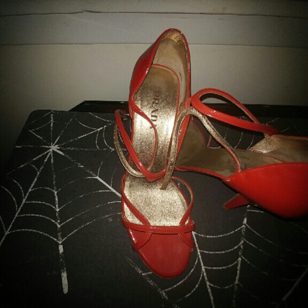 Authenti Prada women open heeled sandal with strap