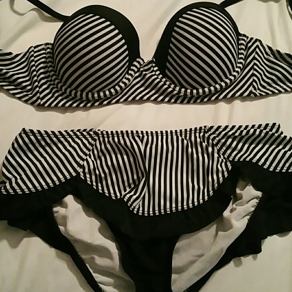 Swim suit