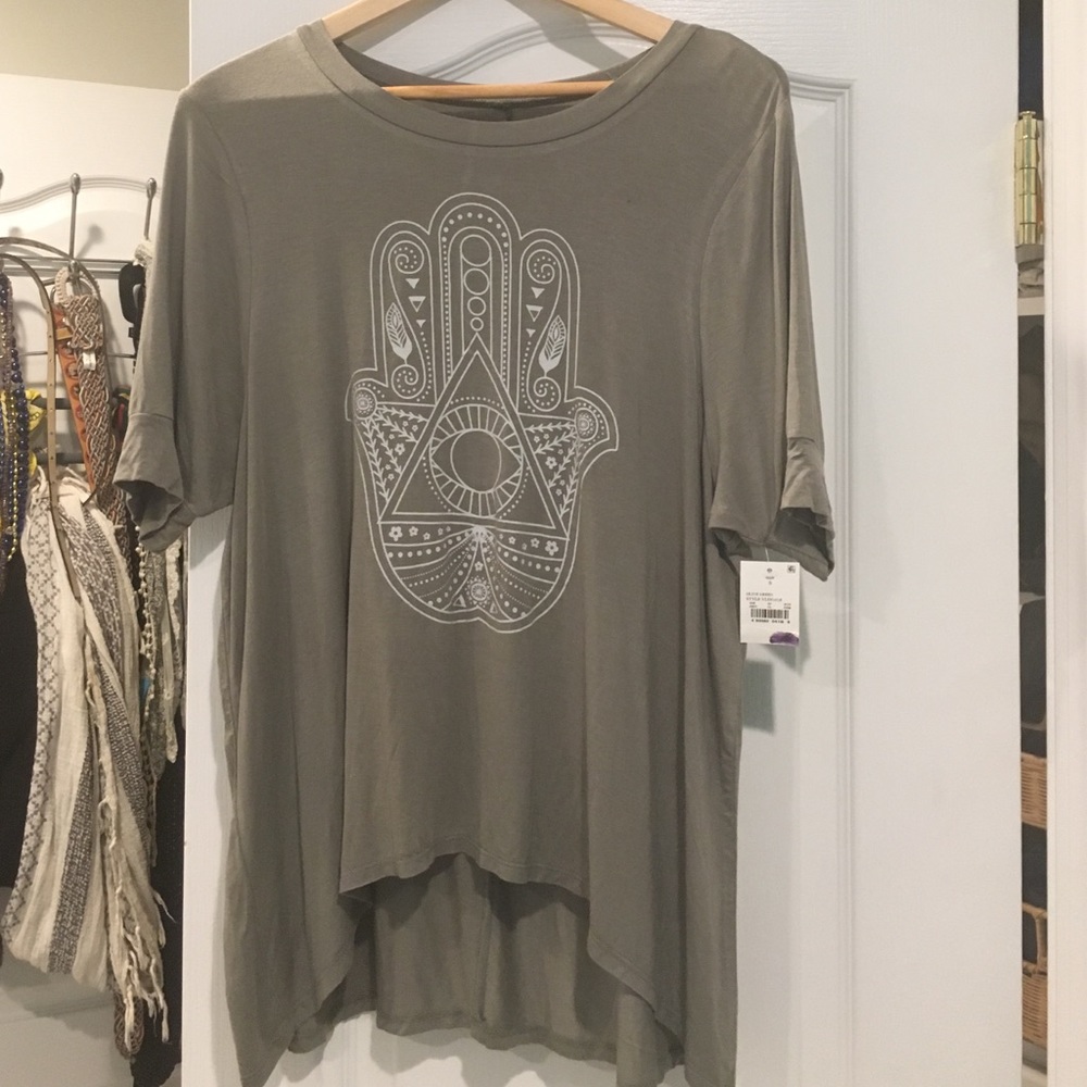 💚Green Hamsa T-shirt
